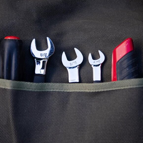 Waxed Canvas All Purpose Military Style Duffle Bag, Water-Resistant, Adjustable - Picture 9 of 12